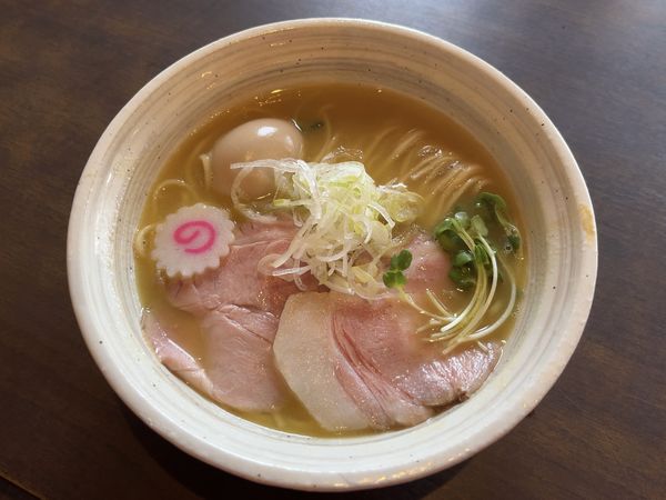 「鶏そば＋味玉」@麺屋 NOROMAの写真