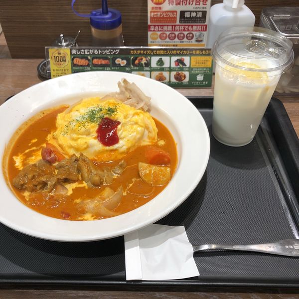 「バターチキンオムレツカレーレモンラッシーセット（少なめ）」@マイカリー食堂 水天宮店の写真