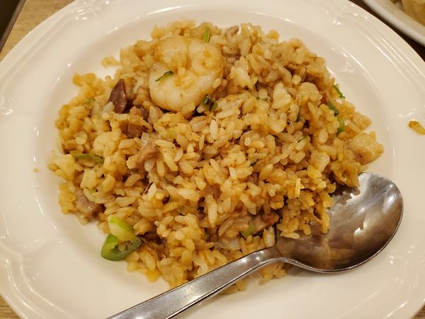 「五目チャーハン 餃子」@東京餃子軒 横浜西口店の写真