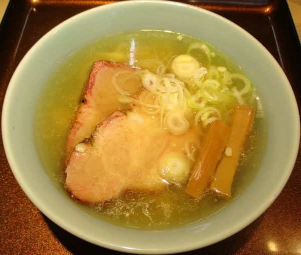 「手打ち中華そば　900円」@まるえ中華そばの写真