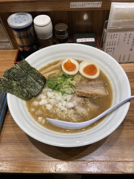 「濃厚煮干し蕎麦大盛り」@煮干し中華そば 麺屋 芝乃の写真