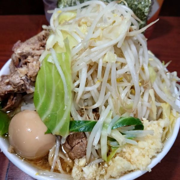 「ラーメン+海苔+味玉+ほぐし豚」@D麺の写真