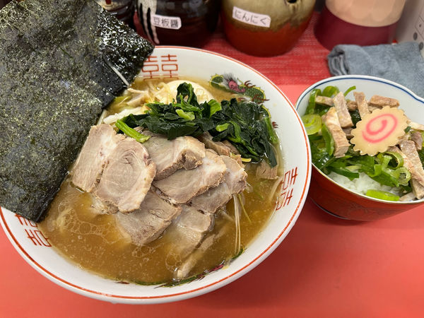 「チャーシューメン+ネギ+味玉　チャーシュー丼」@ラーメンショップ マンザイ 浦舟町店の写真