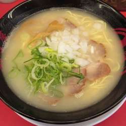 【限定】鶏白湯（825円）