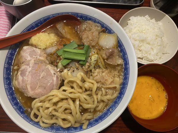 「特製スタミナ中華セット（生卵半ライス付き）」@中華そば たた味の写真