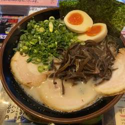 万々スペシャル＋替え玉