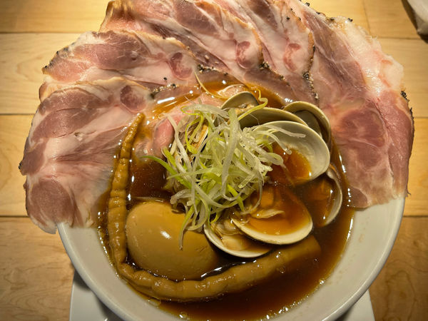 「はまぐりラーメン」@くそオヤジ最後のひとふり 本店の写真