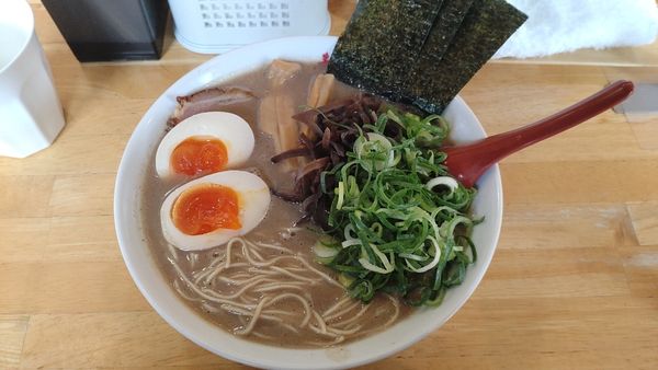 「もくれん豚そば」@麺や 木蓮の写真