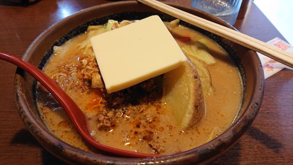 「北海道味噌野菜ラーメン +バター」@麺場田所商店 春日部店の写真