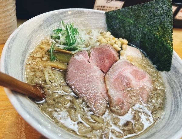 「背脂いりこそば」@讃岐ラーメン 香麦の写真