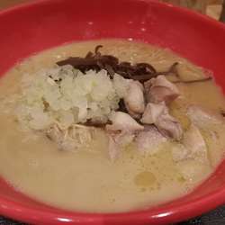 濃厚鶏白湯ラーメン