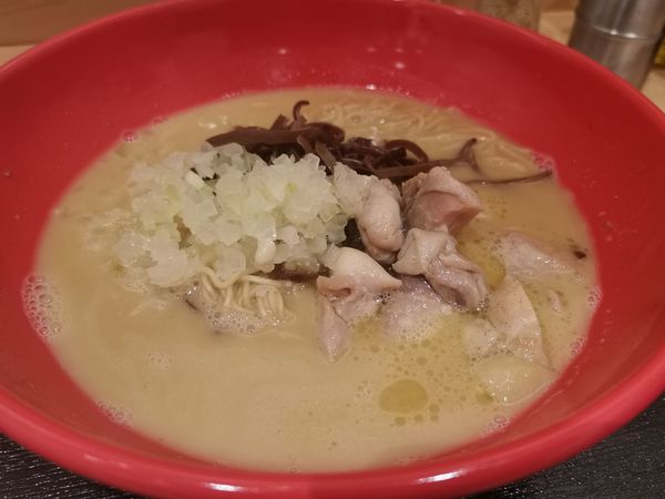 「濃厚鶏白湯ラーメン」@鶏白湯 美富の写真