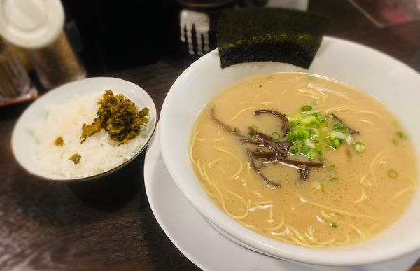 「らーめん（バリカタ￥650）＋小ごはん（￥100）」@一心の写真