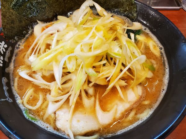 「赤味噌ネギらーめん」@横浜らーめん 壱八家 ゆめが丘店の写真