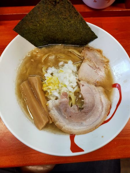 「(限定)背脂煮干しラーメンMAX　880円」@らーめん・油そば 笑びすの写真