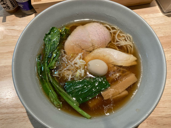「特製らーめん「醤油」¥800+野菜まし¥100」@comorebi Ramen houseの写真