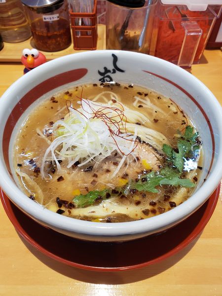 「天然塩ラーメン」@大阪塩系ラーメン しおやの写真