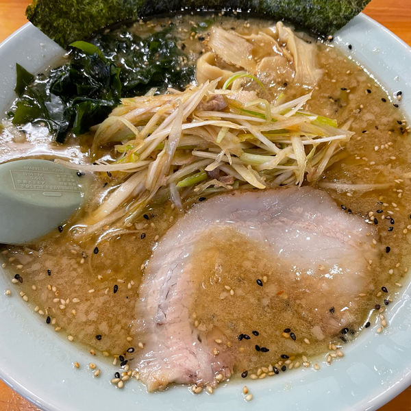 「味噌ネギラーメン（半麺）850円　半ライス」@ラーメンショップ 足利50号店の写真