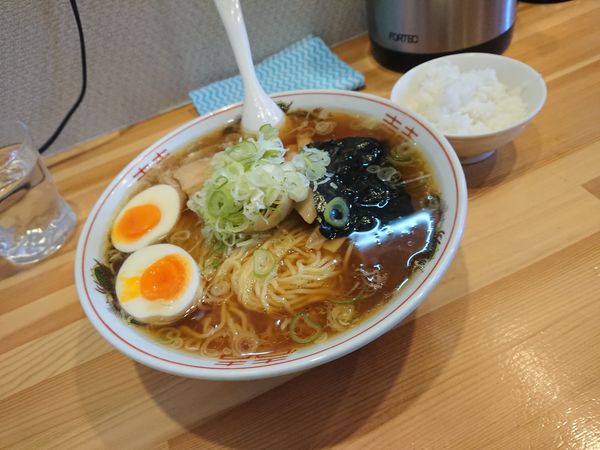 「鯵香る中華そば  700円」@麺屋 成天の写真