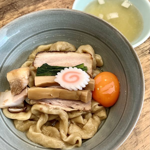 「太手打ちの油そば」@だしと麺 遊泳の写真