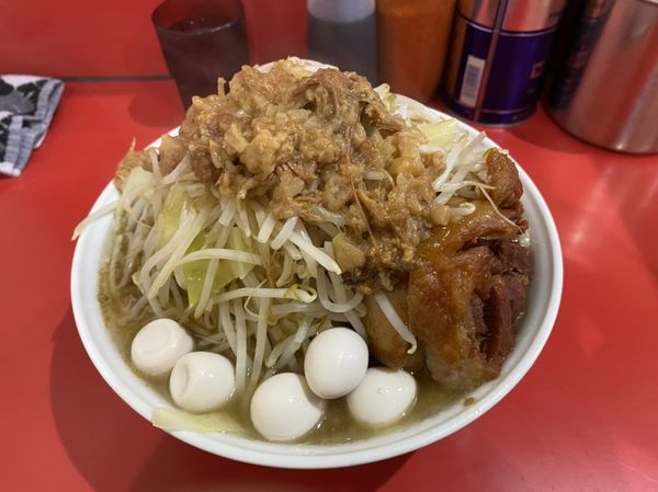 「大豚ダブル+うずら」@ラーメン二郎 千葉店の写真
