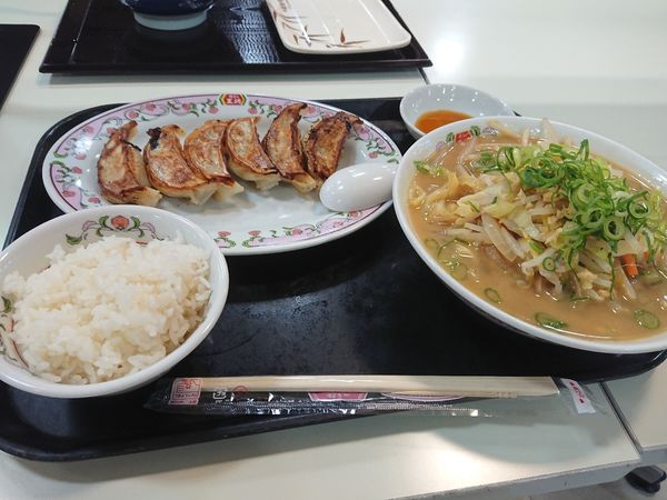 「野菜ラーメン」@餃子の王将 イオン金沢八景店の写真