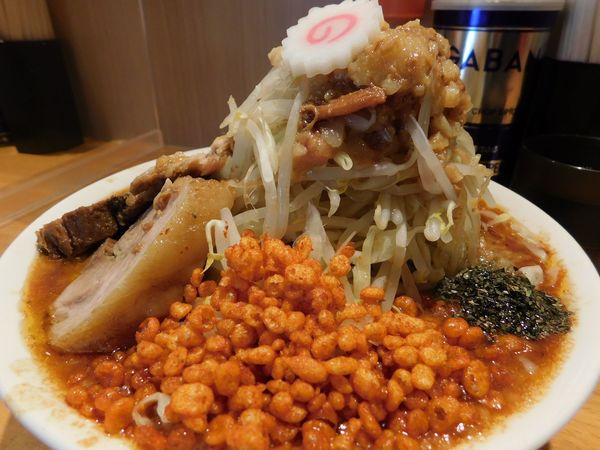 「トマティーナ・全部・ヤサイマシ￥９５０」@麺屋 神工の写真