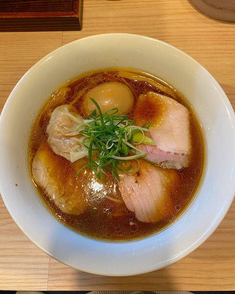 「特製醤油らぁ麺」@中村麺三郎商店の写真