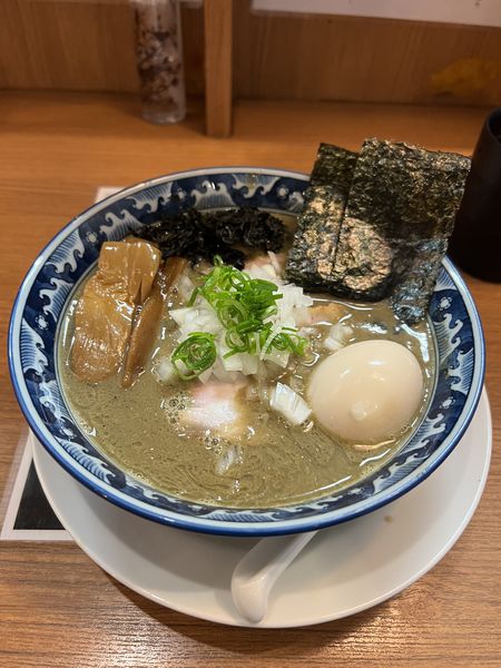 「特製煮干しそば」@鶏そば 煮干そば 花山の写真