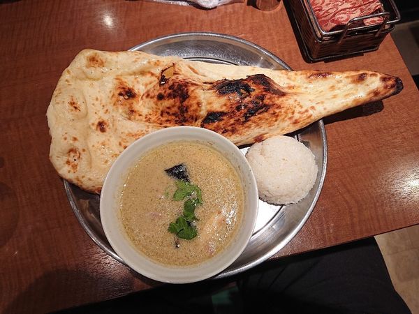 「グリーンカレーセット」@無国籍料理 サモサ 本郷三丁目駅店の写真