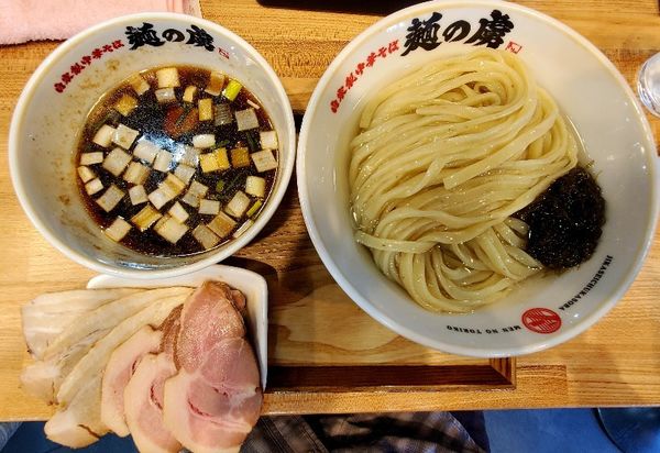 「チャーシュー昆布水つけ麺」@自家製中華そば 麺の虜の写真