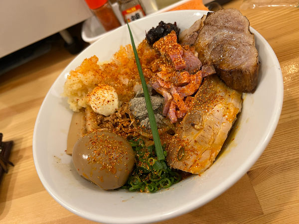 「辛まぜそば」@煮干らーめん 川むらの写真