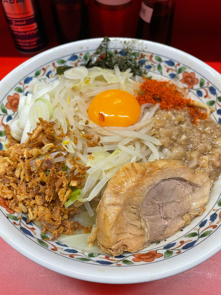 「小ラーメン豚1枚 汁なし トウガラシアブラ」@ハナイロモ麺 吉祥寺本店の写真