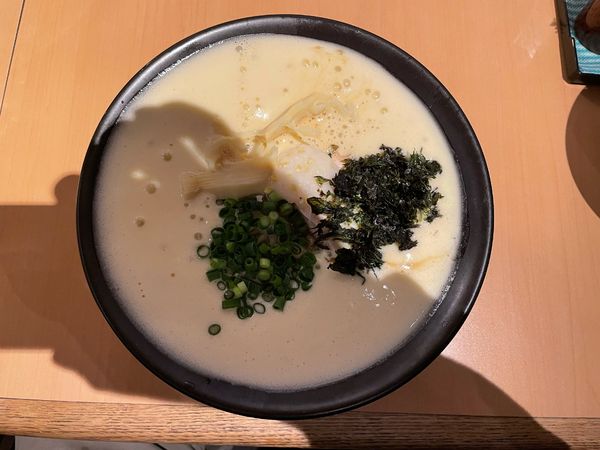 「にぼし醤油」@麺屋はやぶさの写真