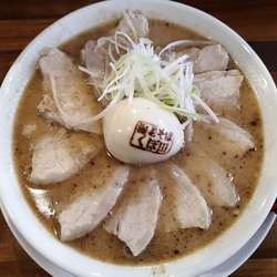 チャーシュー麺＋半熟煮玉子