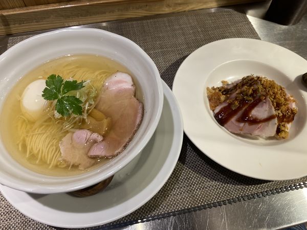 「塩そば肉丼セット+味玉 1050+100」@成城青果の写真