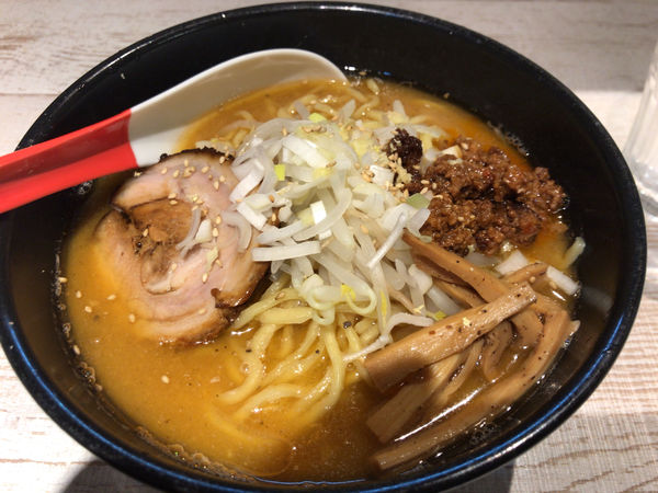 「味噌らーめん(大盛り) 950円」@麺屋 誉の写真