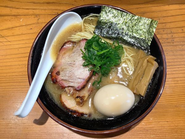 「チャーシュー中華蕎麦+味玉」@中華蕎麦 ひら井の写真