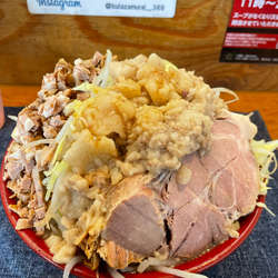 豚ざむらい醤油　大盛り　ほぐしチャーシュー