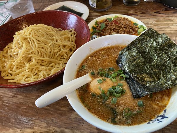 「辛味つけ麺＋シンシン＋のり」@横濱家 鶴川店の写真