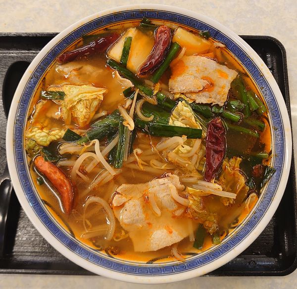 「奈良旨辛スタミナラーメン(1080円)」@全国ご当地グルメコート 大宮横丁の写真