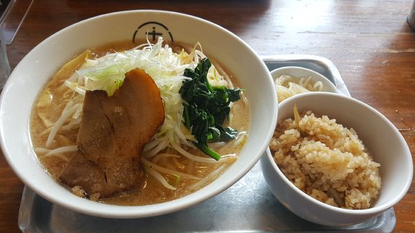 「みそ 大盛り ￥950」@十八製麺の写真