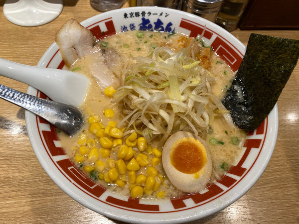 「みそラーメン🍜🥢(味付けネギ)」@屯ちん 川崎店の写真