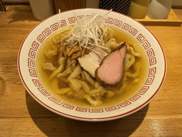 「潮煮干しそば　極太麺」@超多加水自家製手揉み麺 きたかた食堂の写真