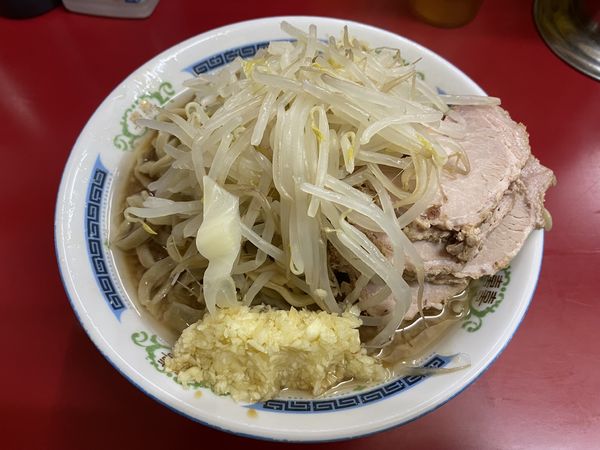 「小ラーメン豚入り 650円」@ラーメン二郎 目黒店の写真