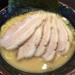 横浜家系ラーメン 吟家 花見川店の画像