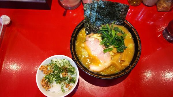 「ラーメン中盛＋メンマ＋チャーシューほぐし」@厚木家の写真