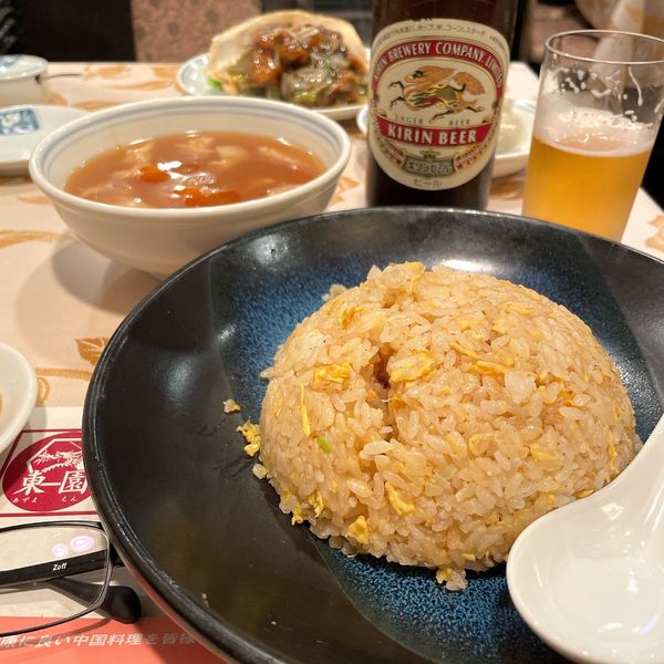 「にんにく炒飯とヤマブシタケスープ『大蒜炒飯 猴頭菇湯』」@中国料理 東園の写真