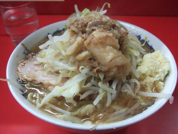 「小850円麺少なめYsNA」@ラーメン二郎 松戸駅前店の写真