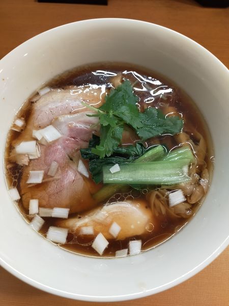 「醤油らぁ麺」@麺や 一峯の写真